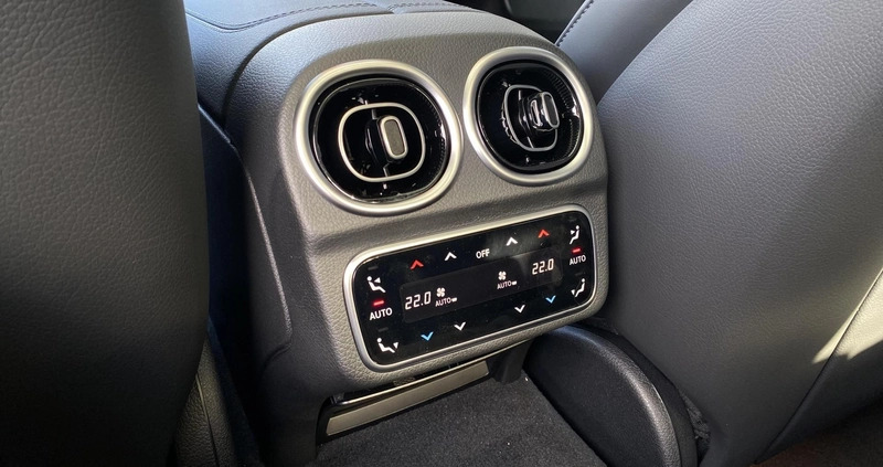 Mercedes-Benz Klasa C cena 292799 przebieg: 5, rok produkcji 2023 z Piaseczno małe 191